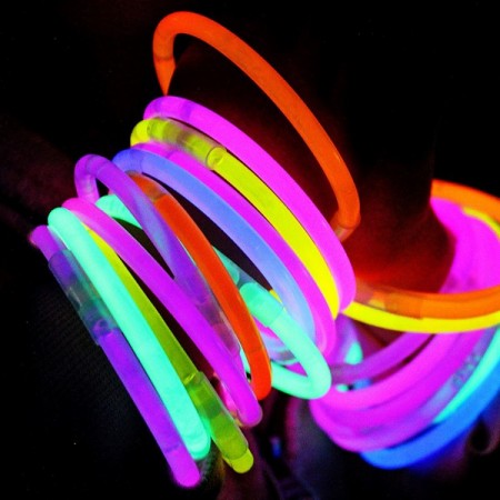 Glow sticks armbånd, 500 stk 